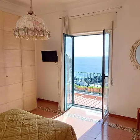 Apartment Vista Mare E Isola Capri